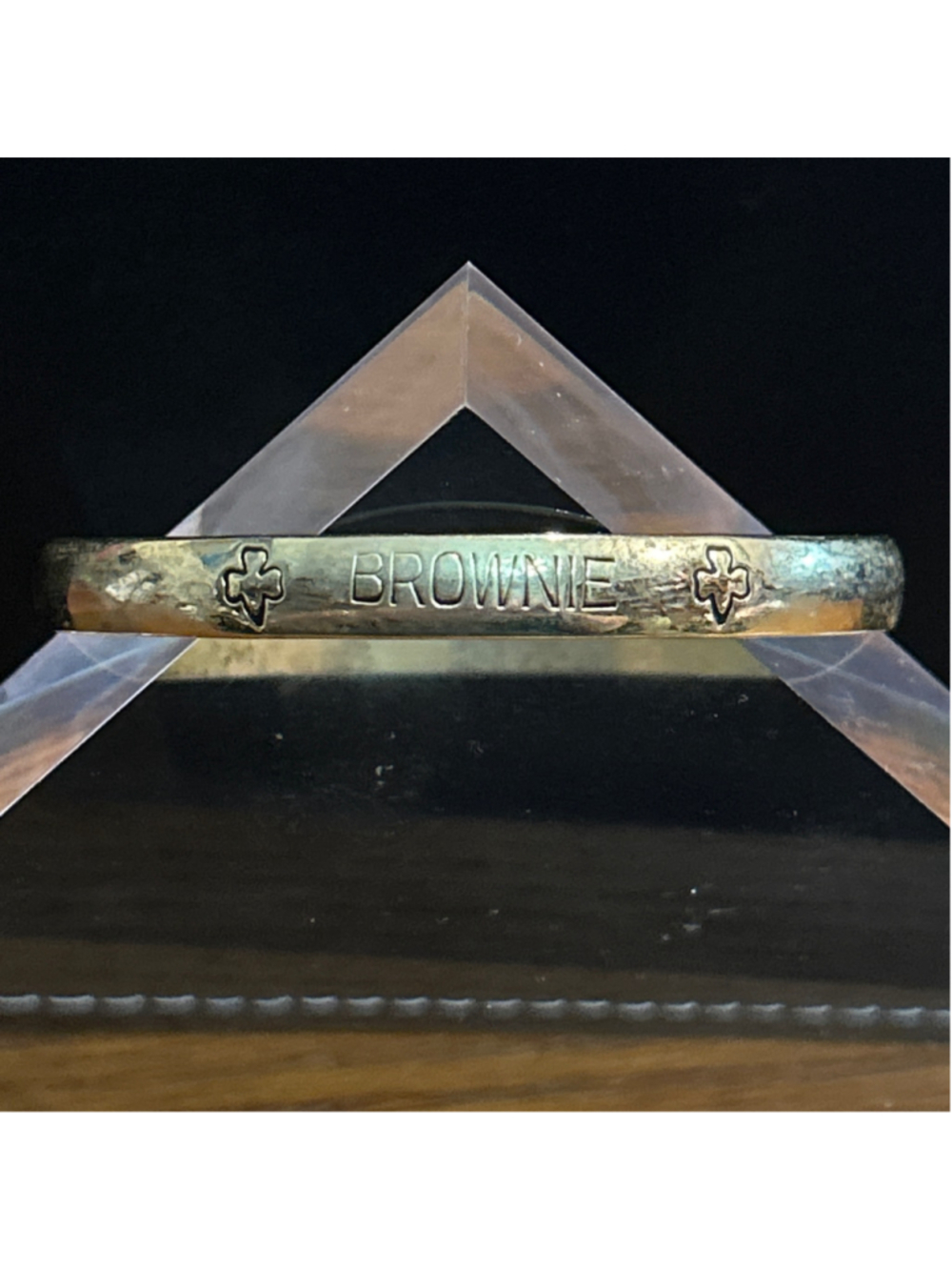 Girls Unbranded Gold Tone Brownie Scout Bangle Bracelet One Size